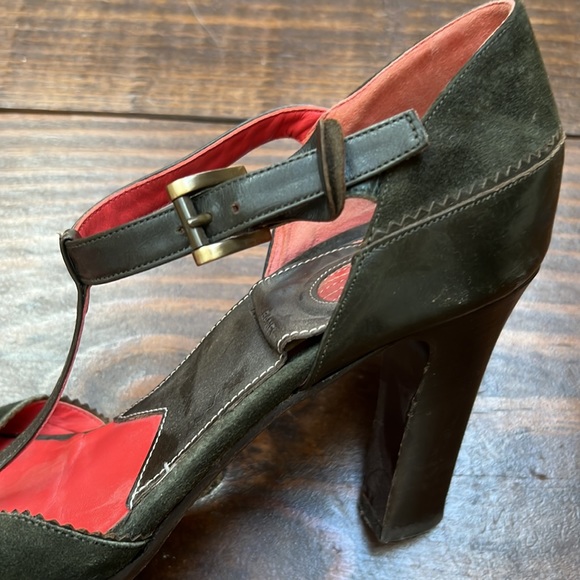 Sandals - Picture 4 of 5